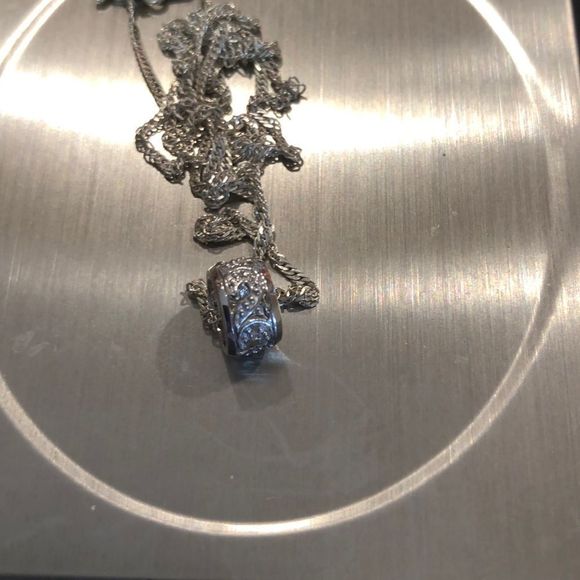 Love circle ⭕️floating 925 NWT 17 inches - Picture 10 of 11